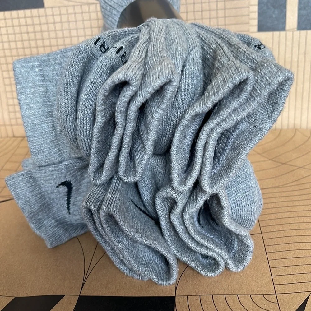 Nike Everyday Plus Cotton Cushioned CREW 6 pairs socks set - Picture 12 of 16